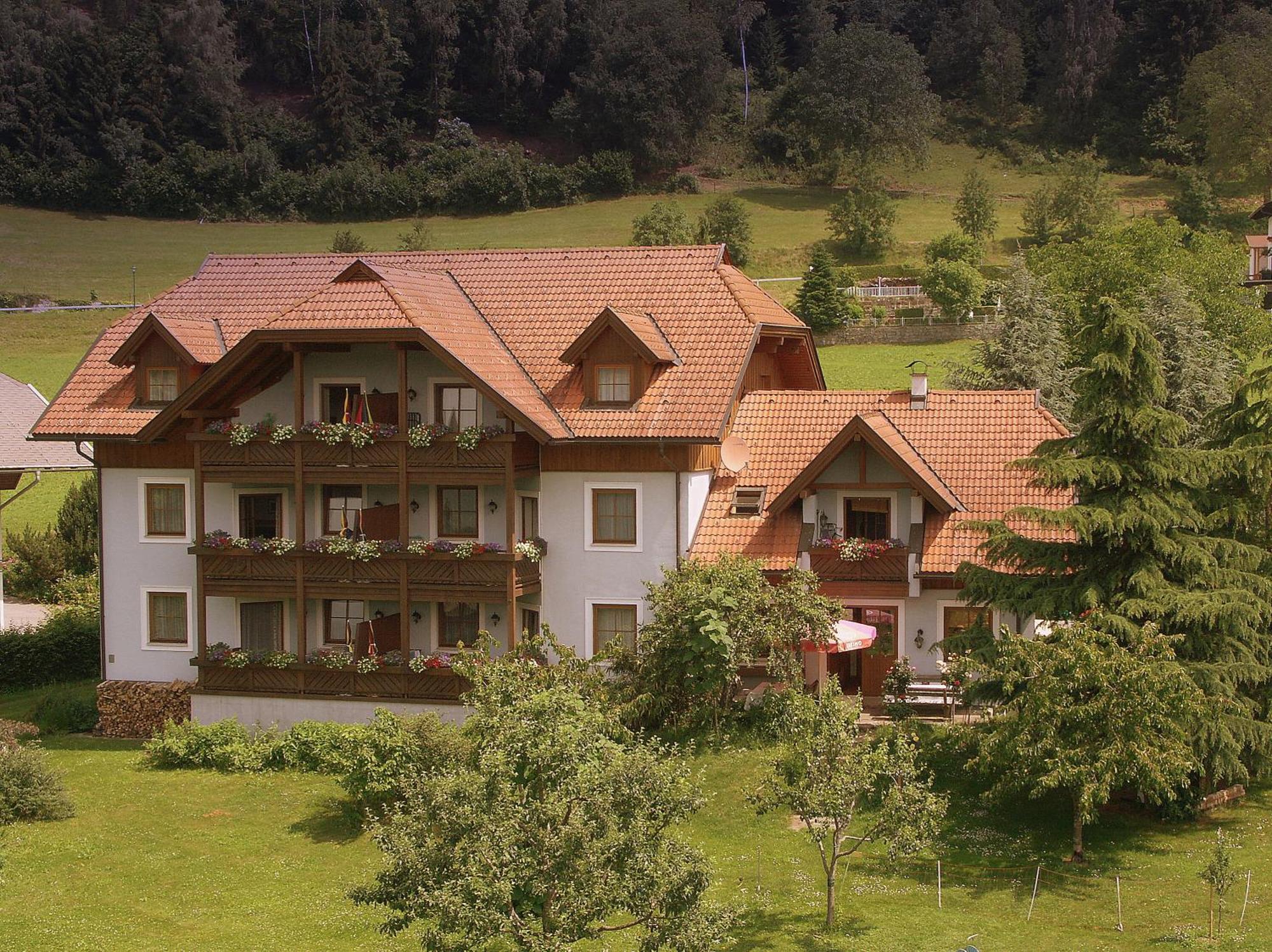 Ferienwohnungen Fischerhaus - Direkt Am See Millstatt Luaran gambar